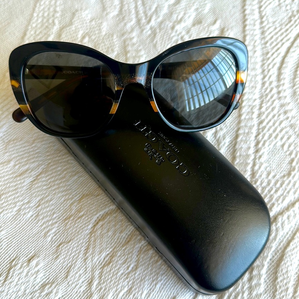NWOT! COACH SUNGLASSES 😎